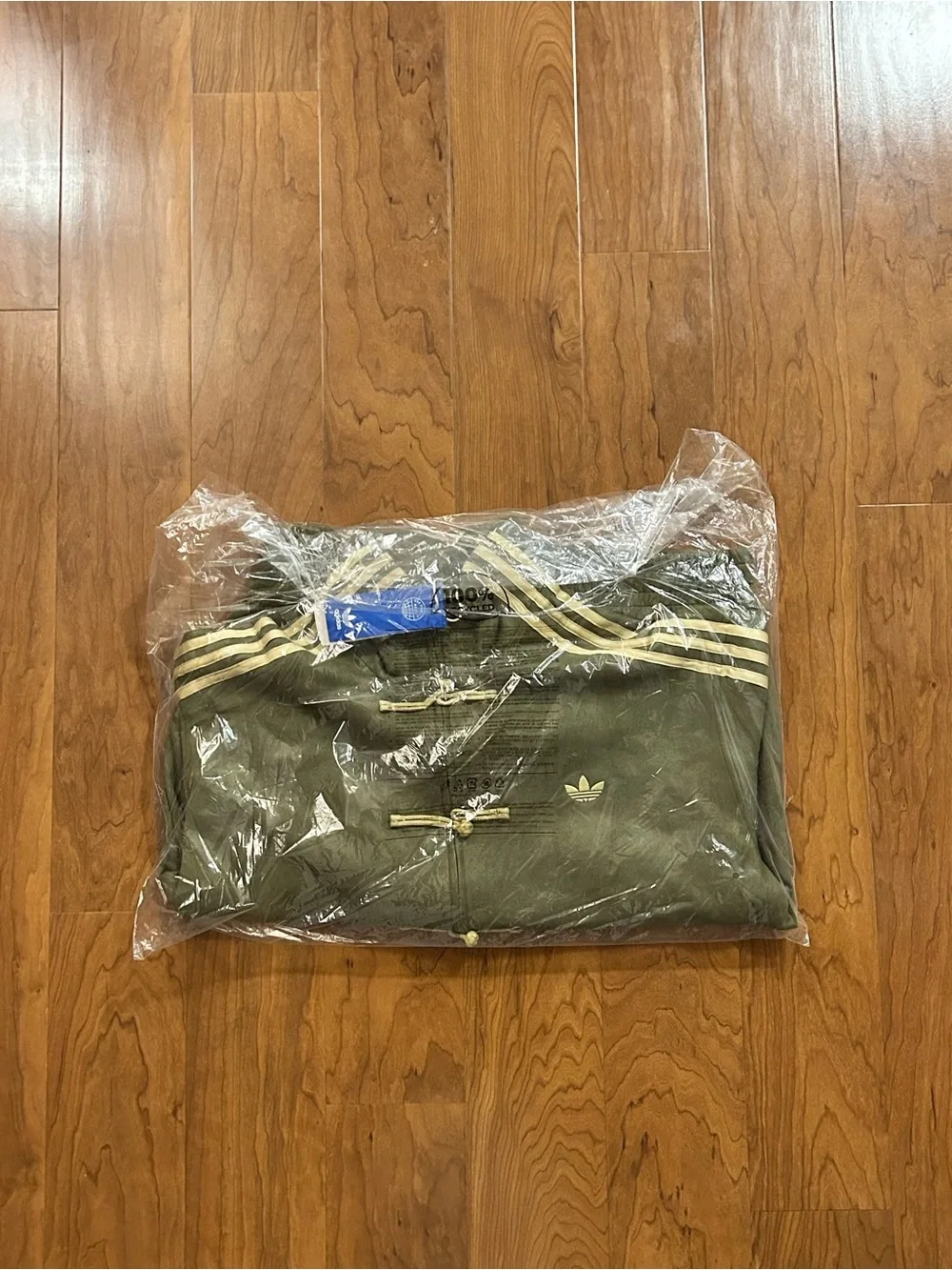 adidas CTT Chinese Track Top 3.1 Gender Neutral Jacket (Asia sizing) Olive 🫒